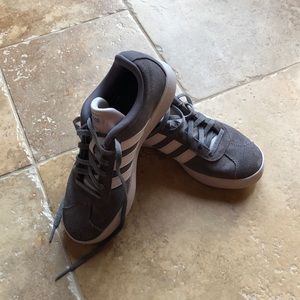 Adidas Girls sneakers